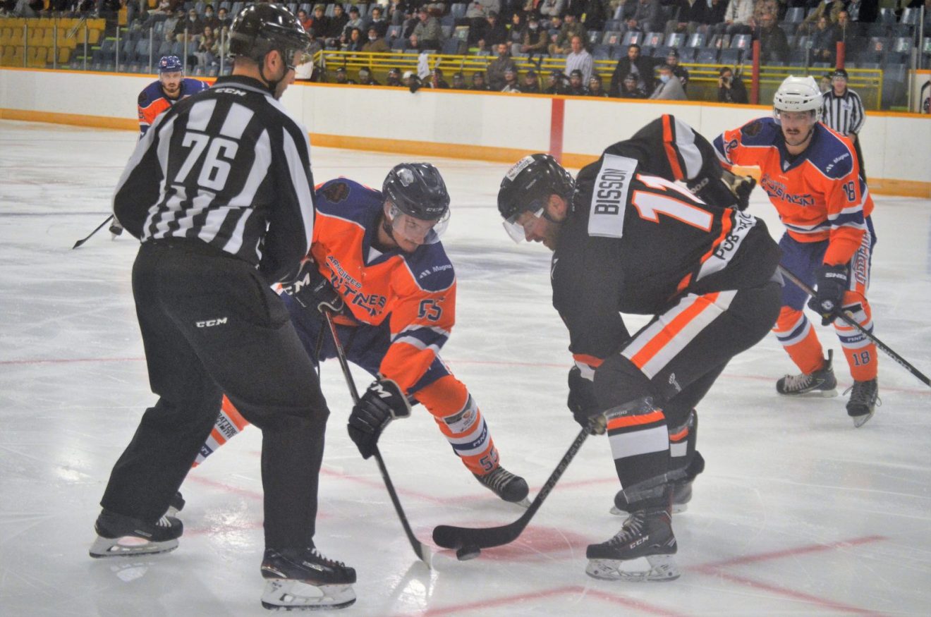 Hockey senior lutte à finir entre Farnham et Cowansville pour le