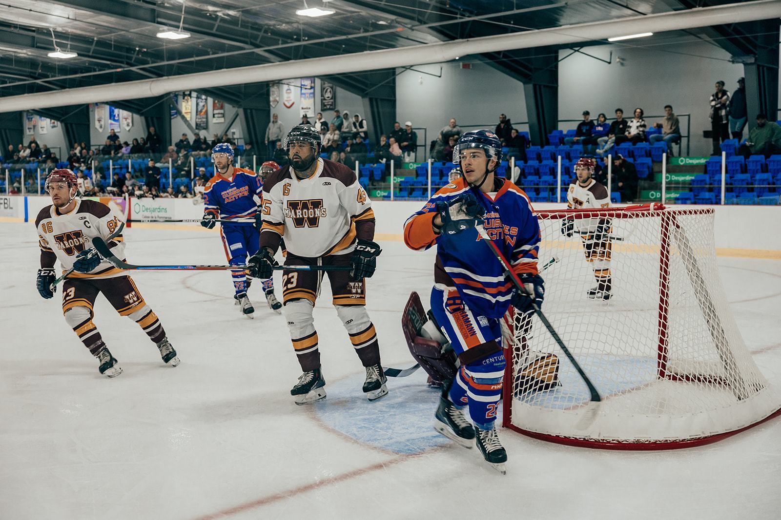 Hockey senior Farnham et Bedford restent sur leurs positions L